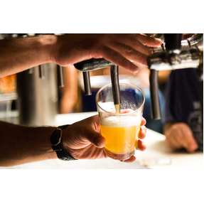 Frisch gezaptes Bier